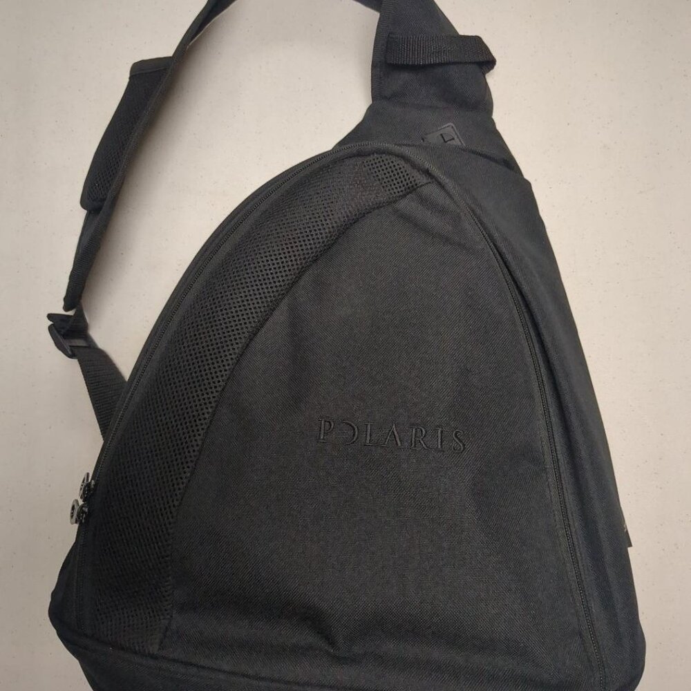 black Polaris backpack daypack strap pockets zip light-weight great cond